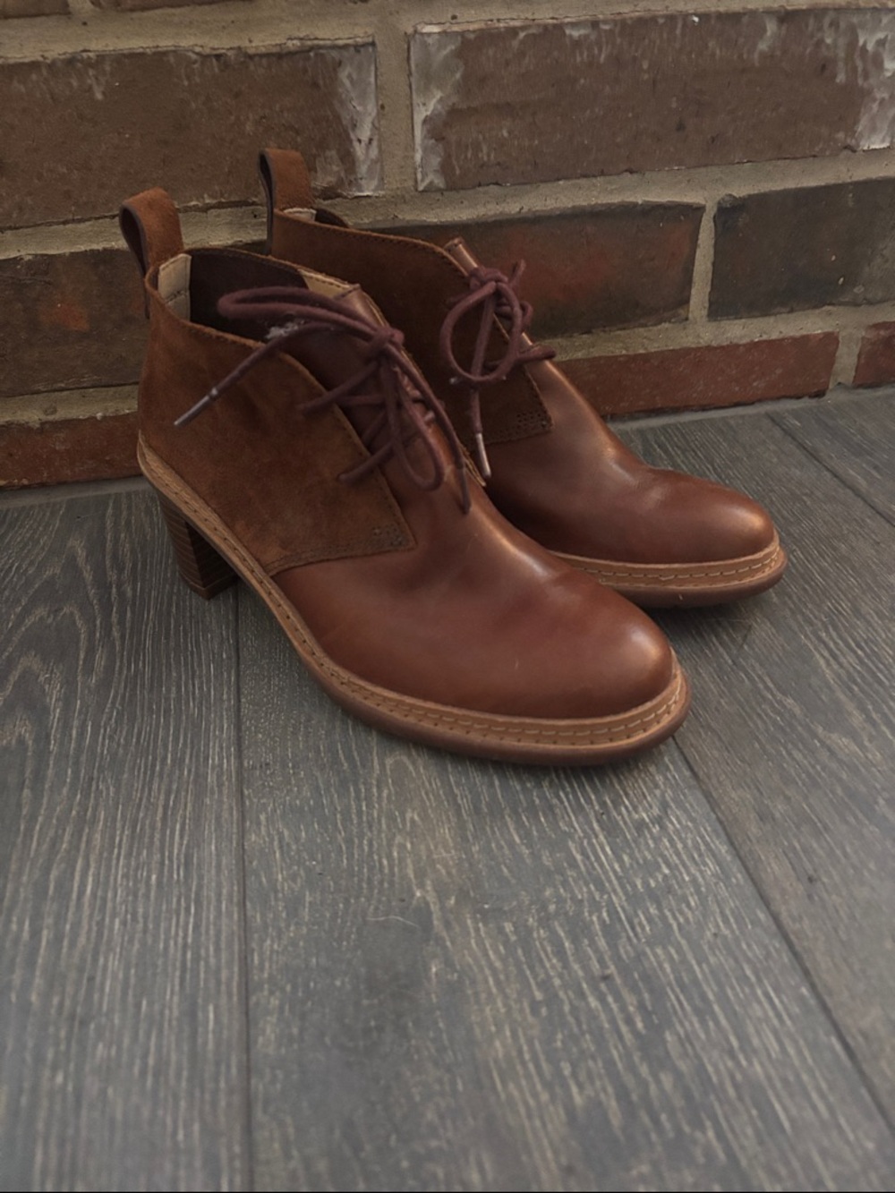 Clarks Two-Tone Brown Leather & Suede Heeled Ankle Boots W11